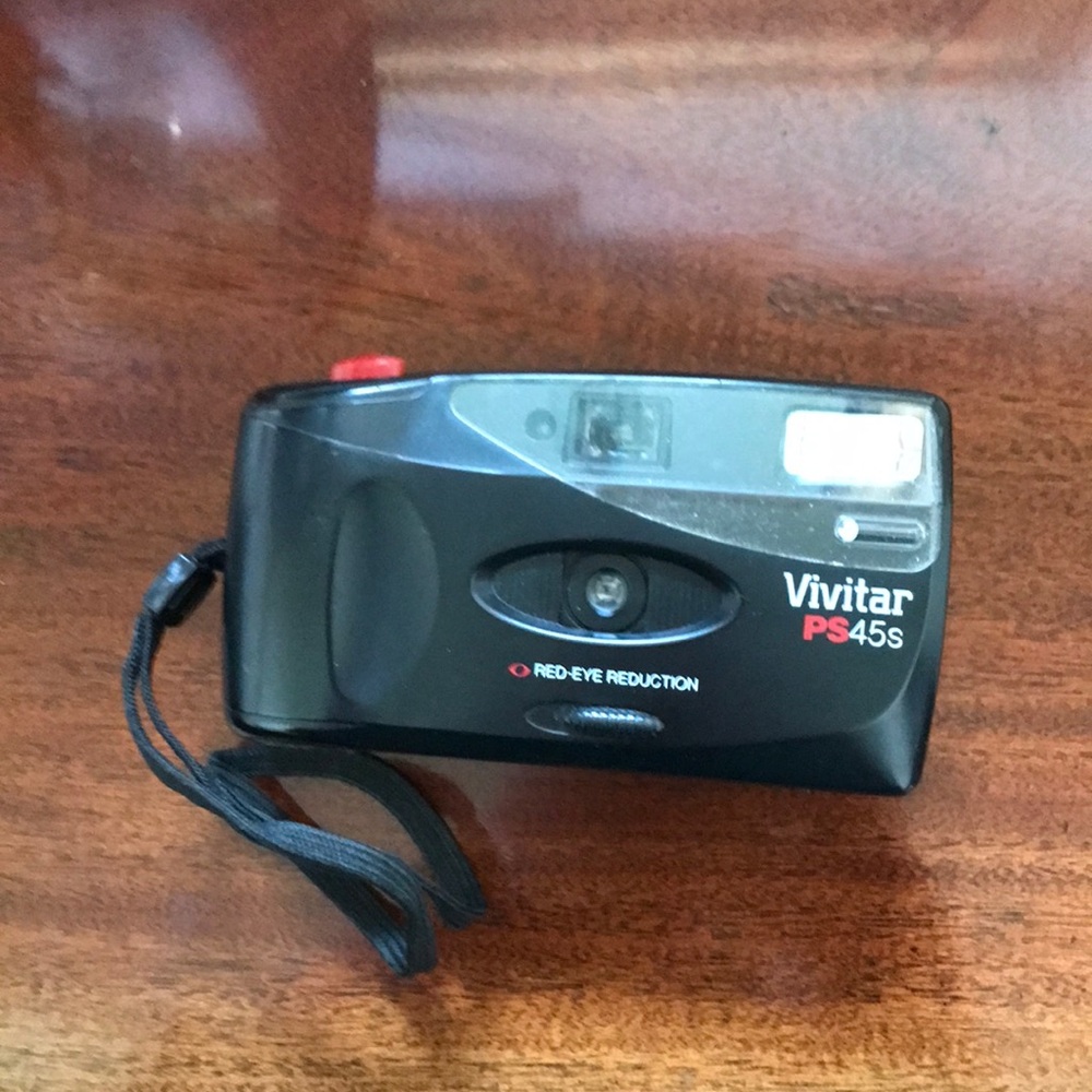 Black Film Photography Camera with Built-in Flash PS45s Vivitar